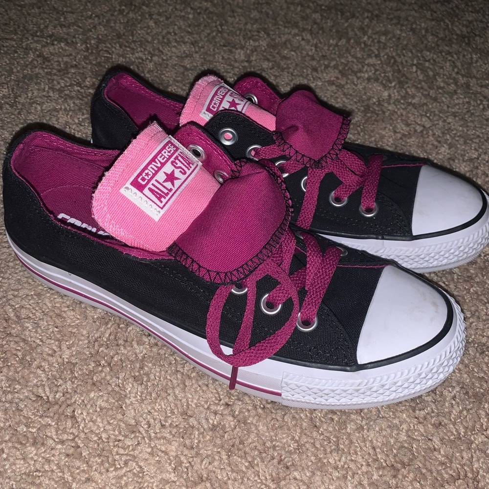 Purple pink and black converse.